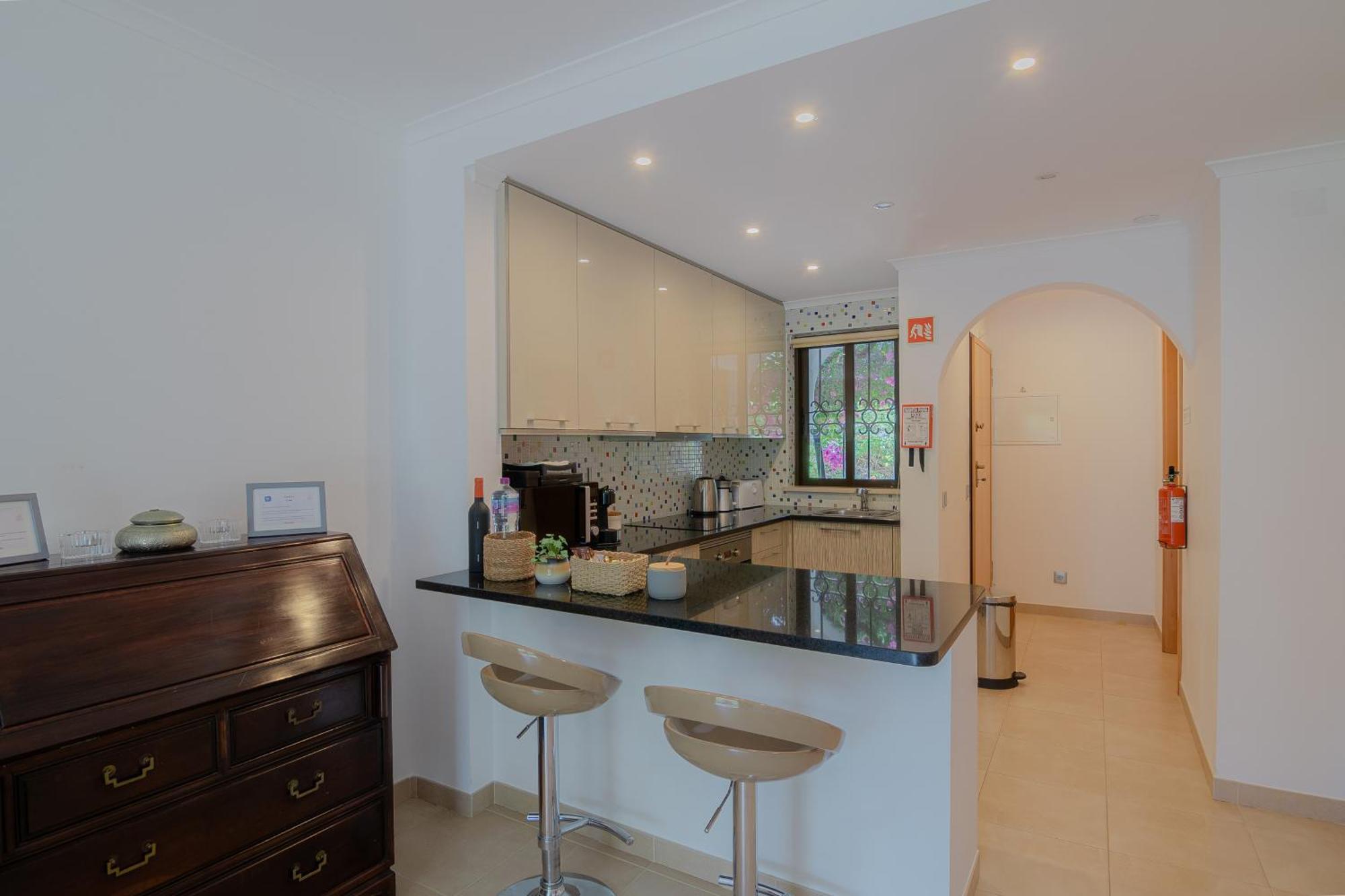 Coastal Retreat With Pool And Beach Access By Drago Rentals Albufeira Eksteriør bilde